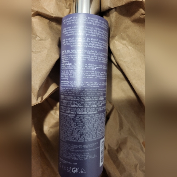 IR Clinical™ Thickening Shampoo - Picture 2 of 3